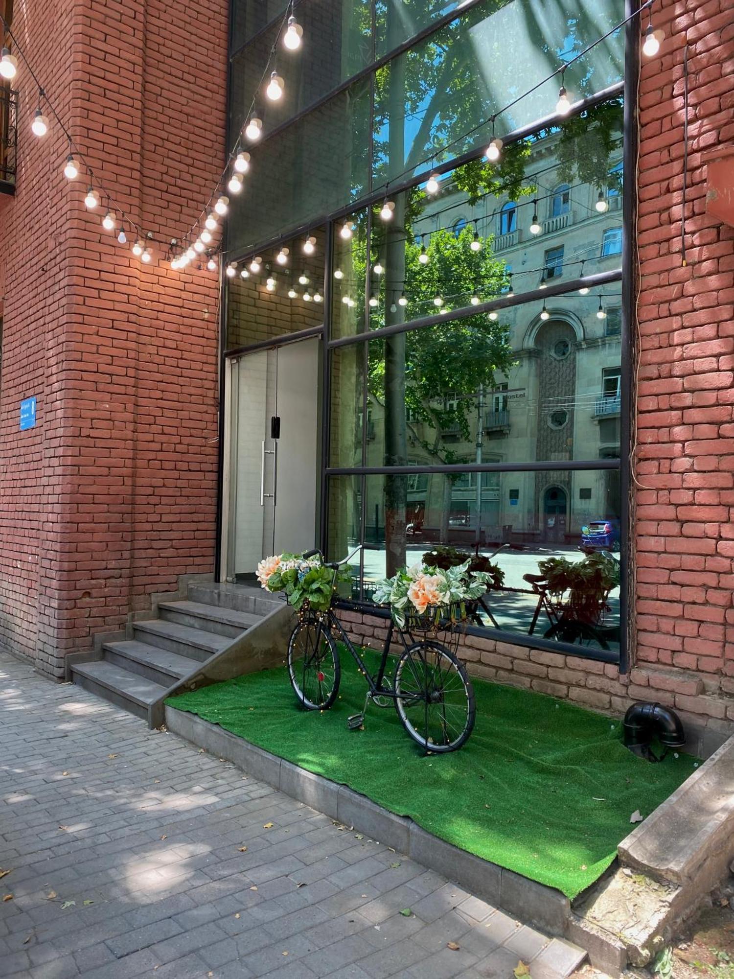 Queen Hostel Τυφλίδα Εξωτερικό φωτογραφία