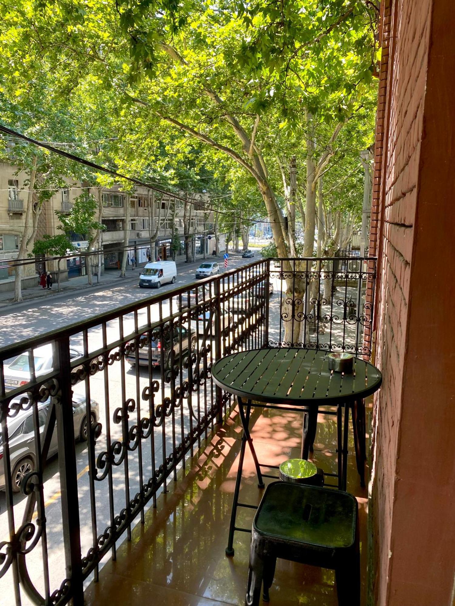 Queen Hostel Τυφλίδα Εξωτερικό φωτογραφία